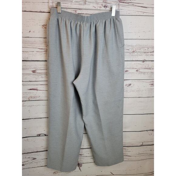 Alfred Dunner Gray Straight Leg High Rise Pull On Cropped Pants Women's Size 14P - Picture 2 of 8